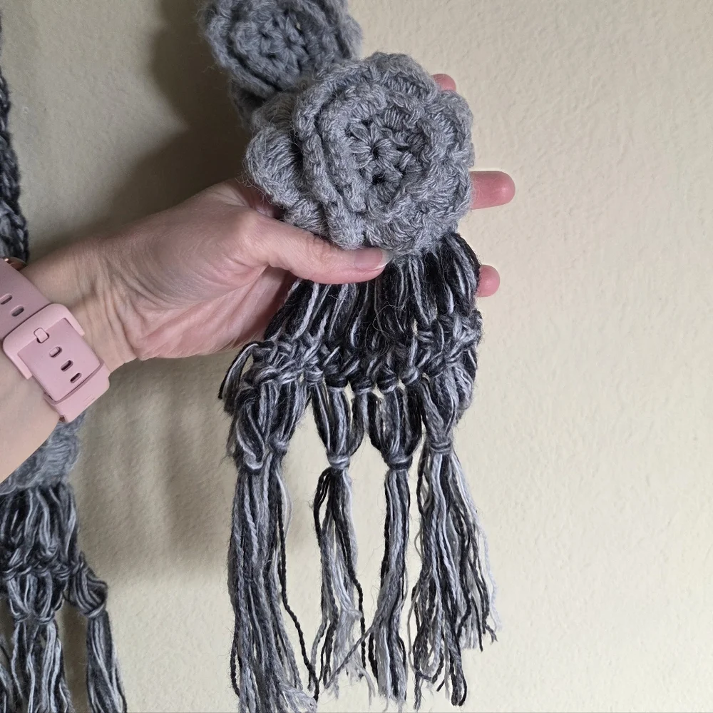 Y2k Handmade Knit Crochet Chunky Skinny Scarf Rosettes Roses Fun Feminine Floral